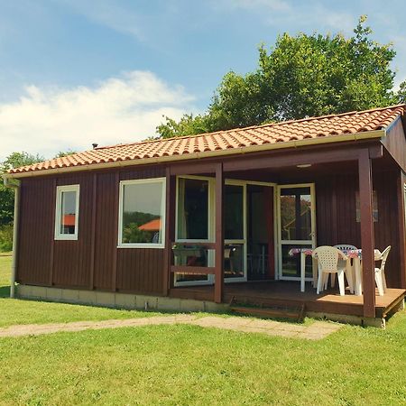 Les Chalets Du Quignon Autry-le-Chatel Exteriér fotografie