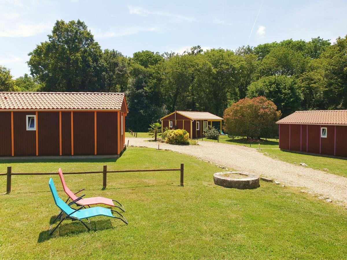 Les Chalets Du Quignon Autry-le-Chatel Exteriér fotografie