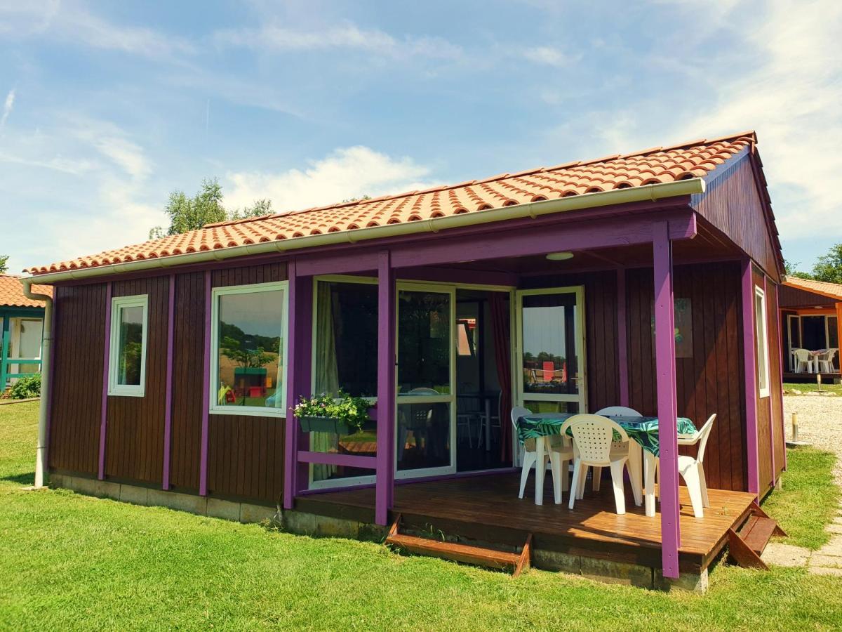 Les Chalets Du Quignon Autry-le-Chatel Exteriér fotografie